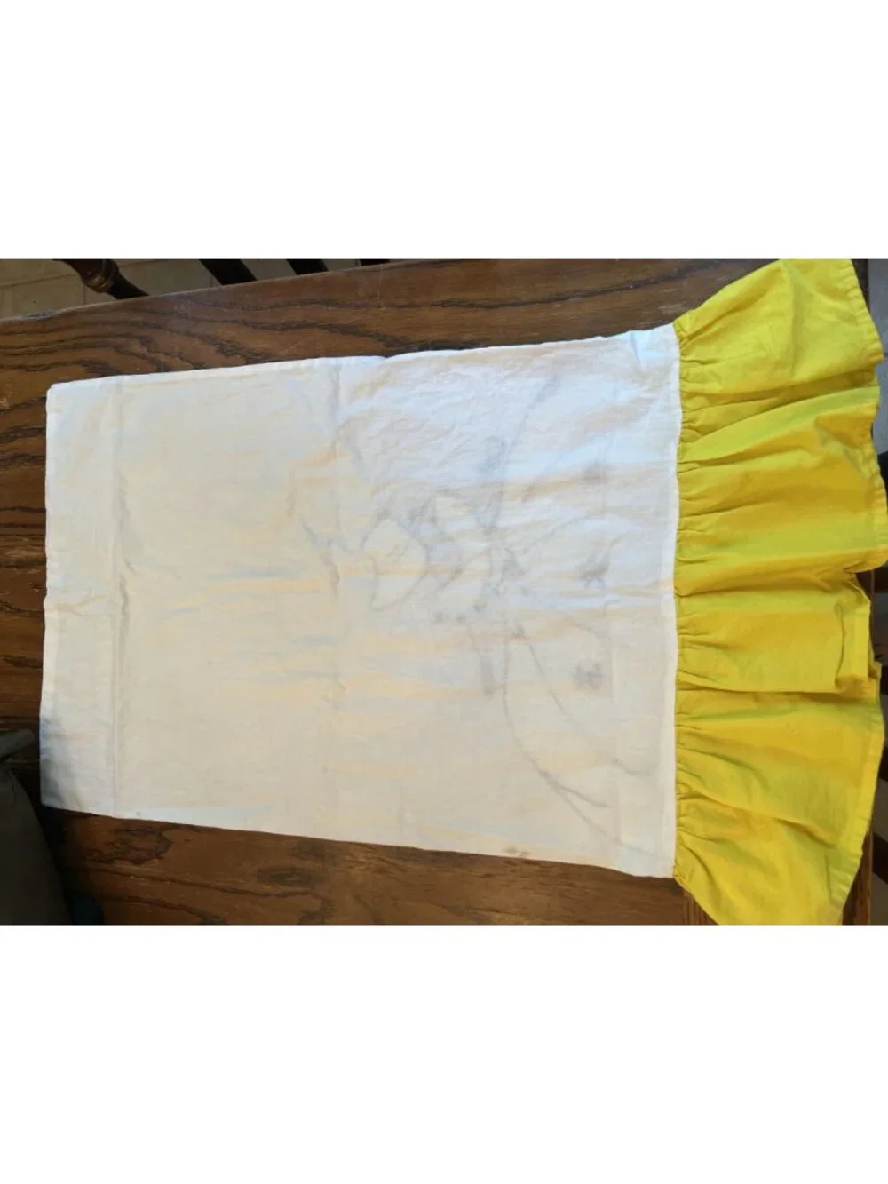 Sunbonnet Sue Pillow Cases Set Of 2 Handmade Yellow Ruffled Embroidery Vintage D